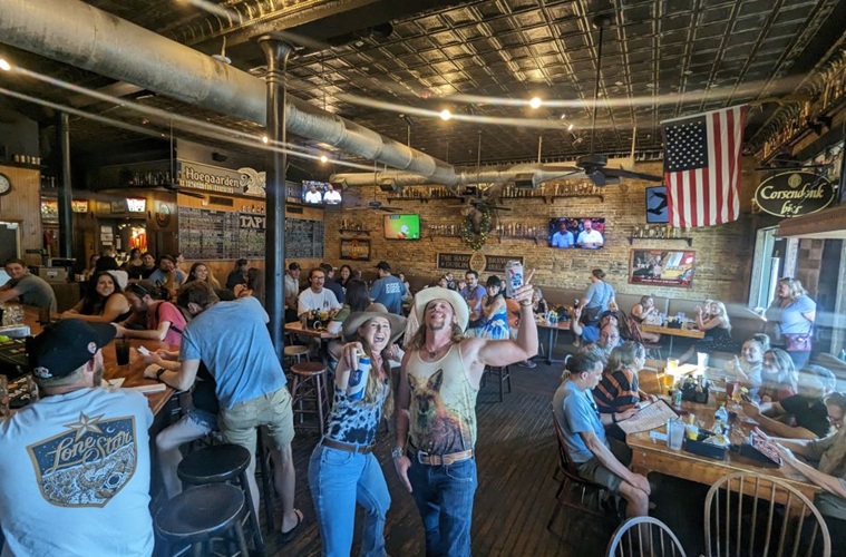 Wingo Wango Bingo Bango at The Taproom